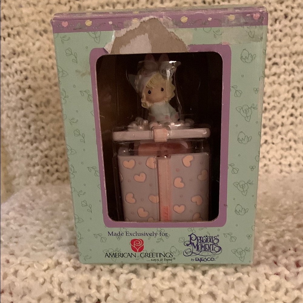 Precious Moments figurine for Mom, 4 inches high.